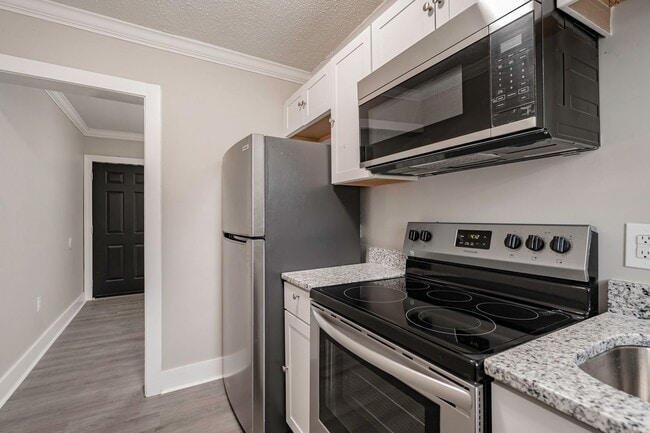 Primary Photo - Charming Apartment Downtown Columbia - Hou...