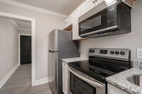 Building Photo - Charming Apartment Downtown Columbia - Housing Vouchers Accepted!