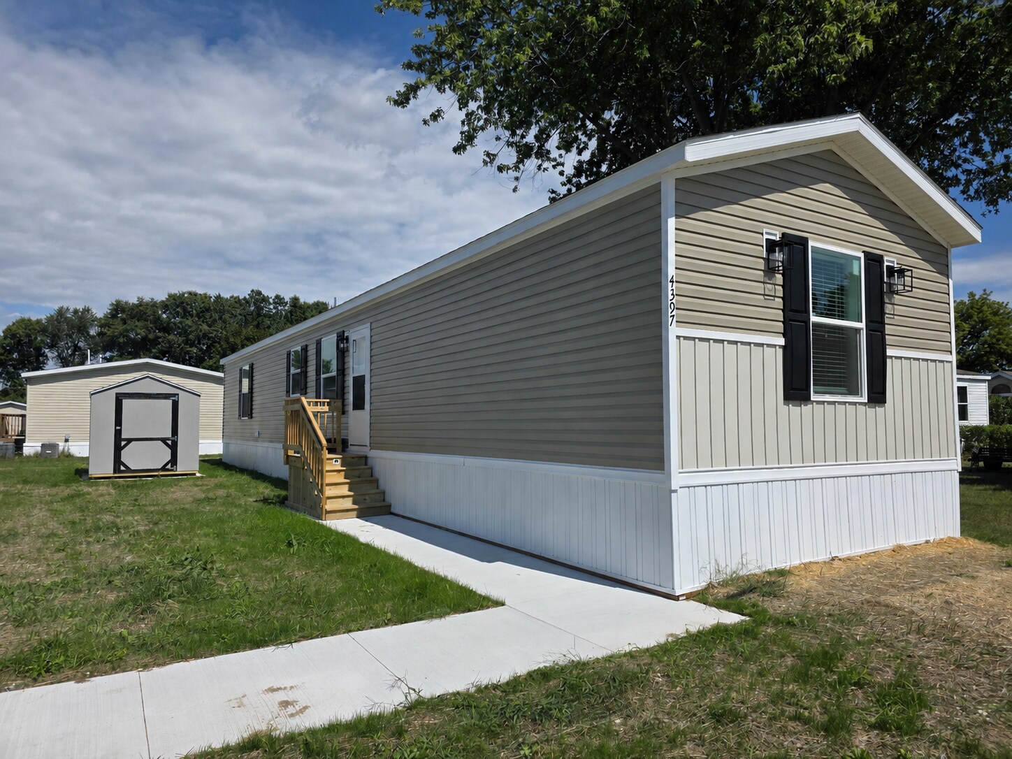 Building Photo - 4397 Hemlock Loop