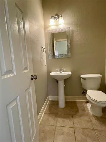 Building Photo - 3439 Mayflower Dr
