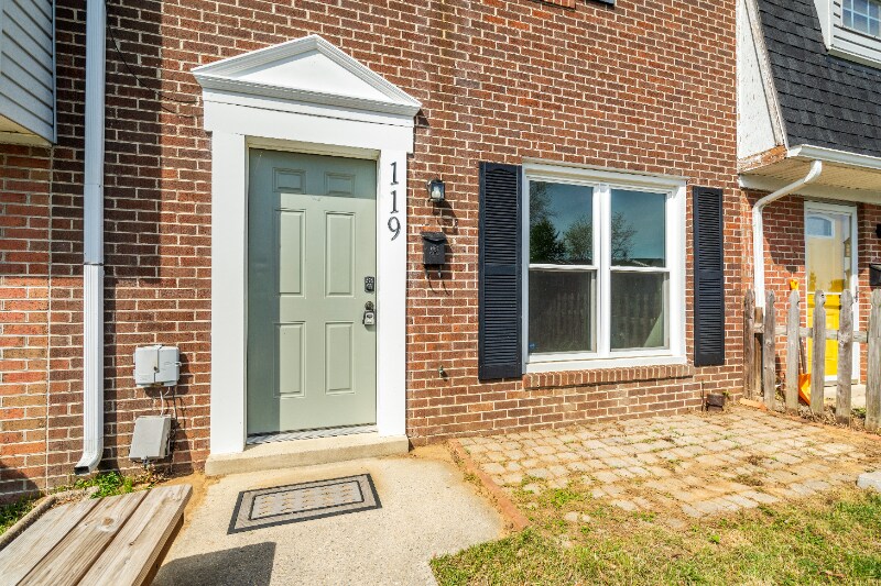 Building Photo - 119 W Orndorff Dr