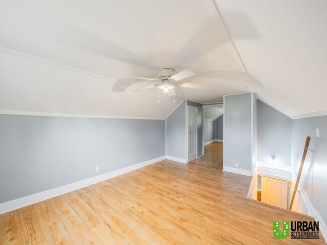 Building Photo - 3104 W Heroy Ave