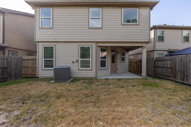 Building Photo - 15835 Copper Springs Ln