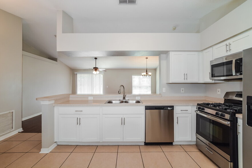 Building Photo - 11837 Windflower Ct
