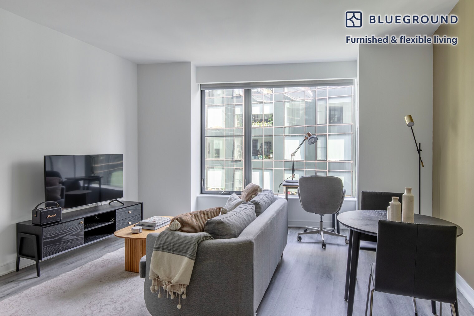 Building Photo - 949 1st St SE