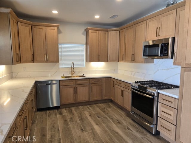 Building Photo - 691 Sixth St