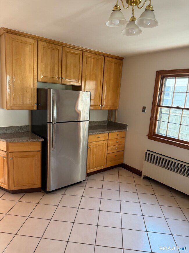 Building Photo - 25 Ludlow Manor