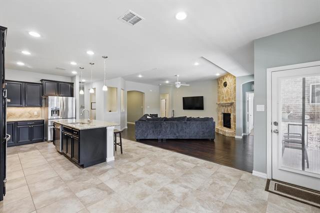 Building Photo - 1129 Berrydale Dr