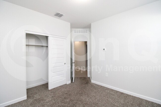 Building Photo - 24195 W Verlea Dr