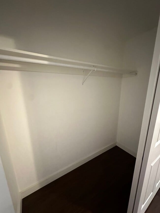 Building Photo - 4 Bedroom House Available in Hammond!