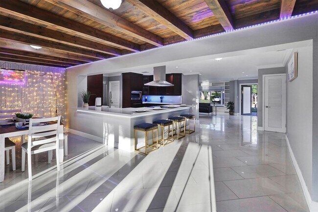 Building Photo - 1804 SW 102nd Ct