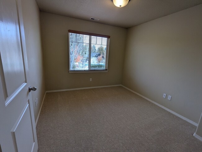 Building Photo - 20565 Sun Meadow Way