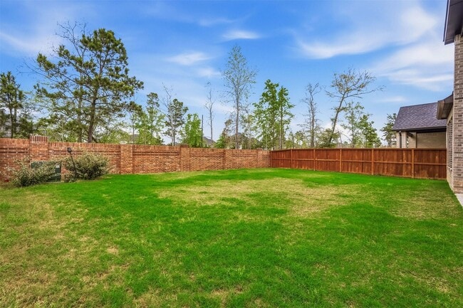 Building Photo - 4615 Bridgewood Dr