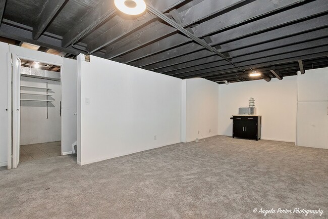 Building Photo - 638 Dordan Ct