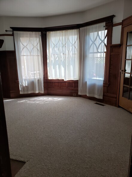 Building Photo - 1924 Channing Way