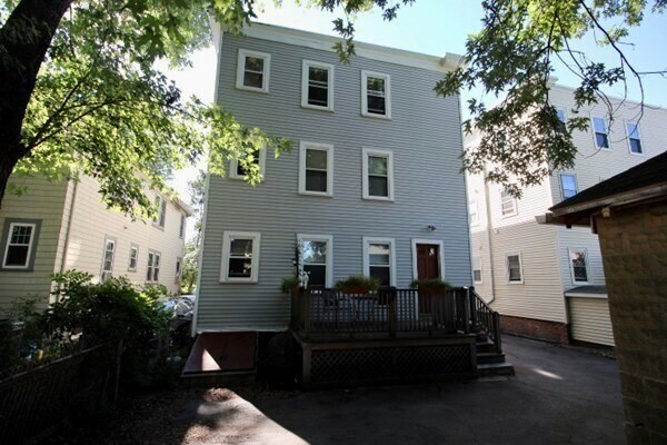 Building Photo - 20 Teel St