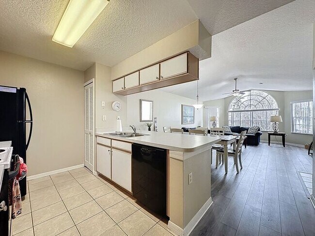 Building Photo - Condo at Villas at Island Club, Kissimmee