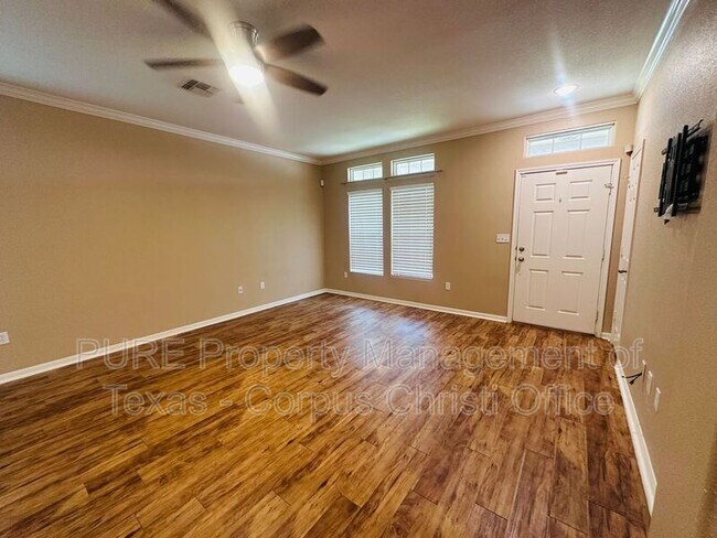 Building Photo - 6017 Tapestry Dr