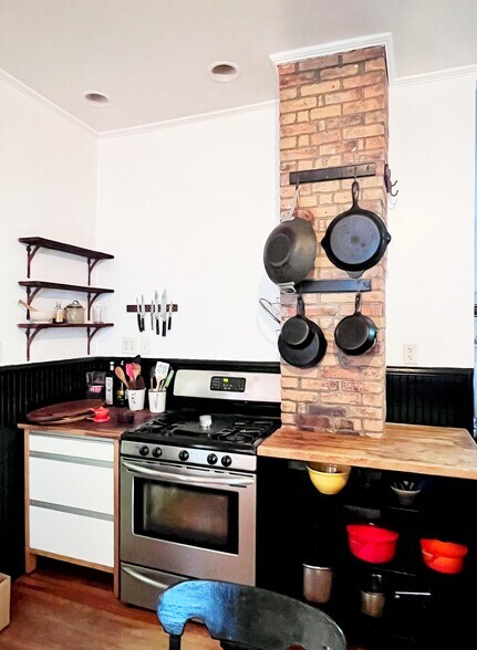 Kitchen - 24 Glenwood Rd