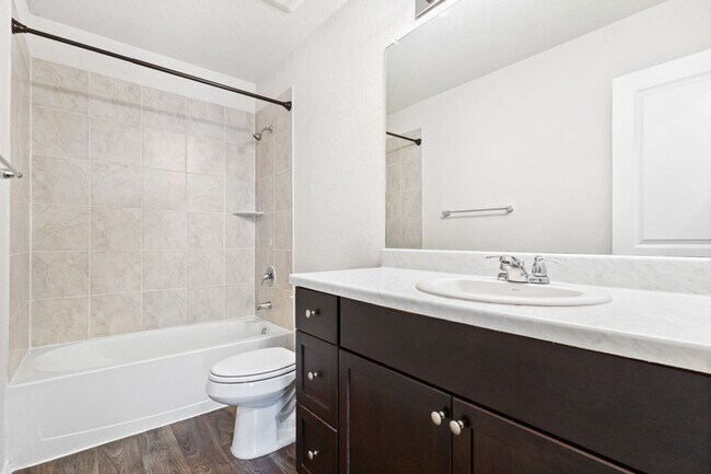 Building Photo - 2526 Wentwood Run