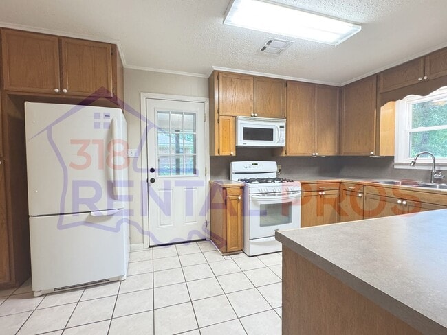 Building Photo - 3 Bed, 1 Bath Home in Ruston