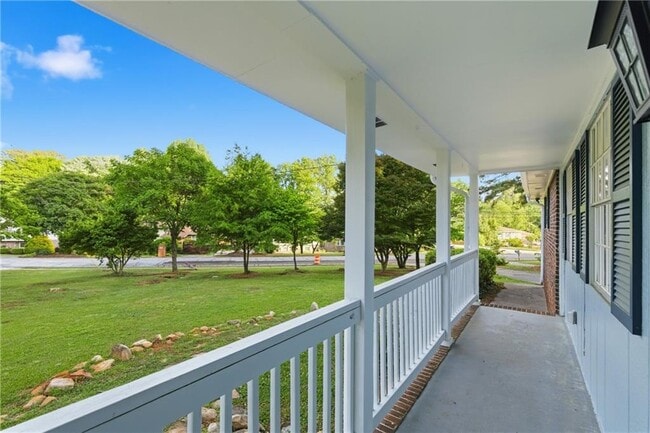 Building Photo - 3143 Claiborne Dr NW