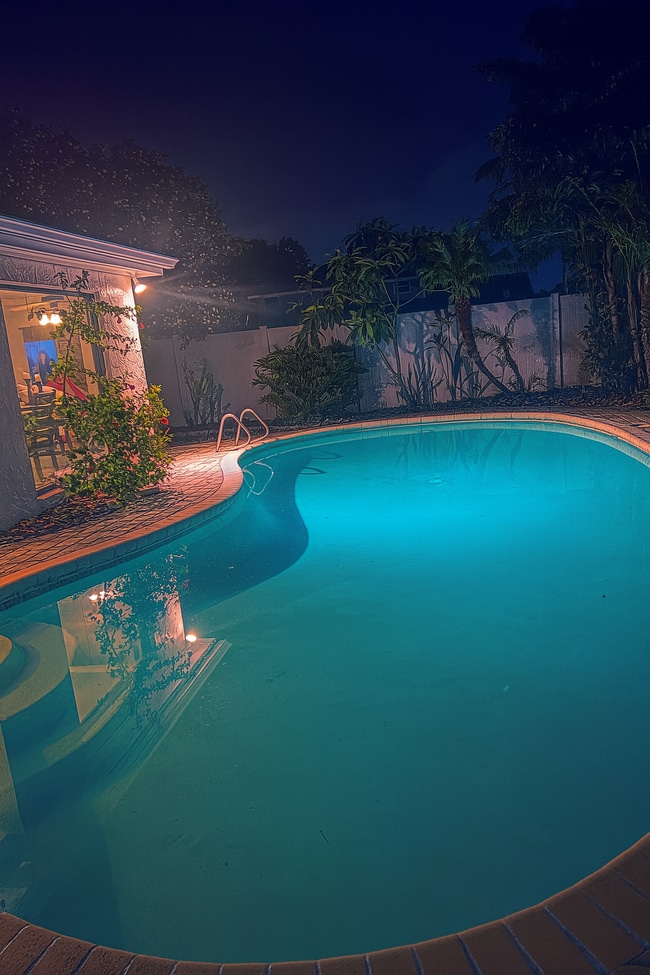 Building Photo - 3306 Del Prado Ct