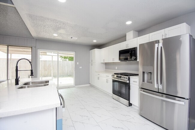 Building Photo - 23515 Briarcreek Blvd