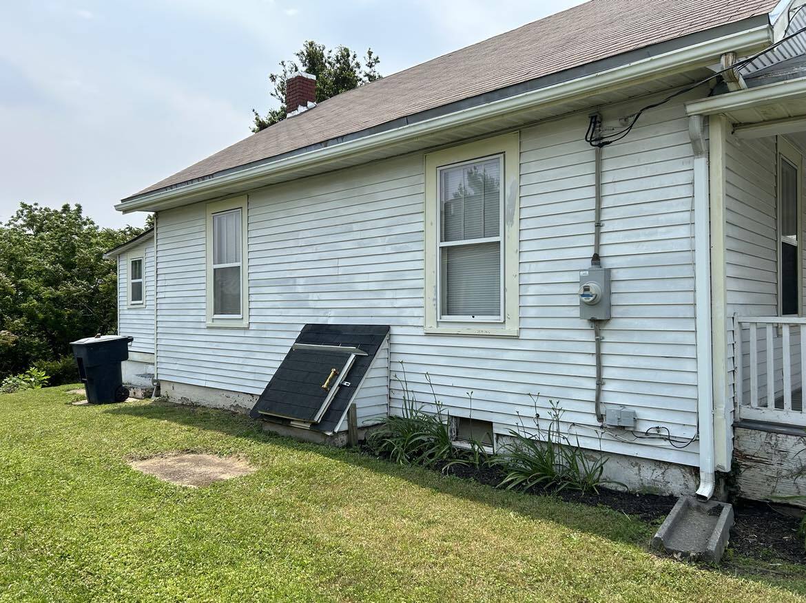 Home side - 2317 Moir St NE
