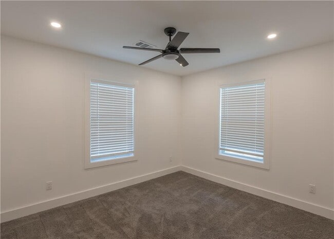 Building Photo - 3822 Bakers Ferry Rd SW