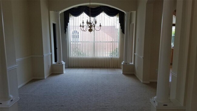 Building Photo - 2727 Gregway Ln