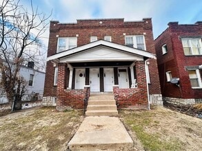 Building Photo - 3719 Winnebago St