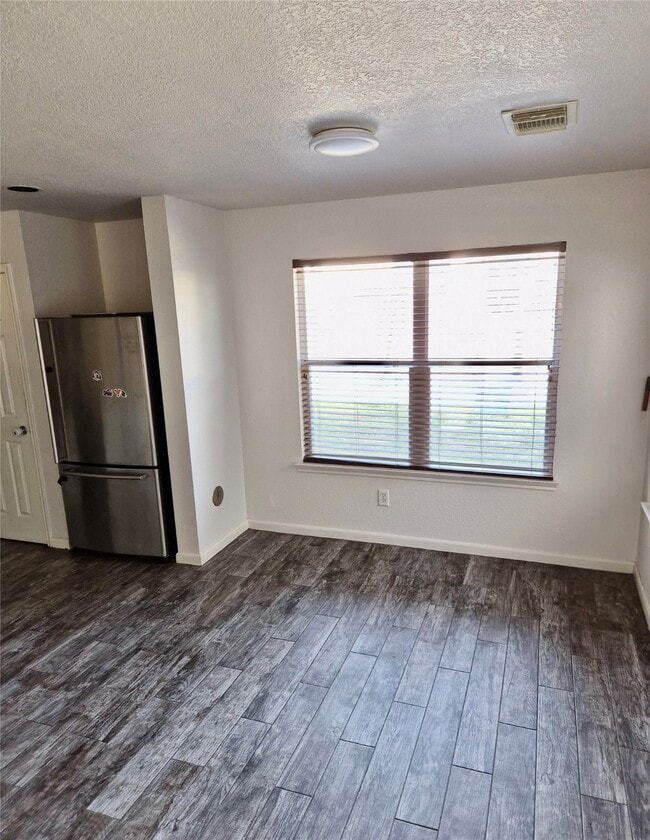 Building Photo - 2655 Skyview Shadows Ct