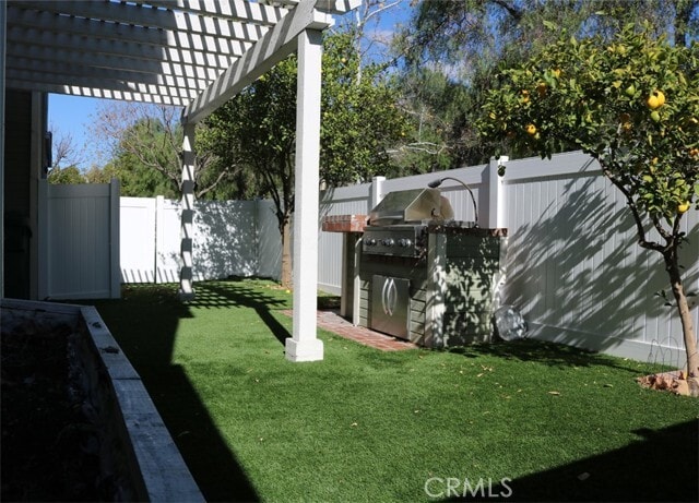 Building Photo - 8 Maple Run Farm