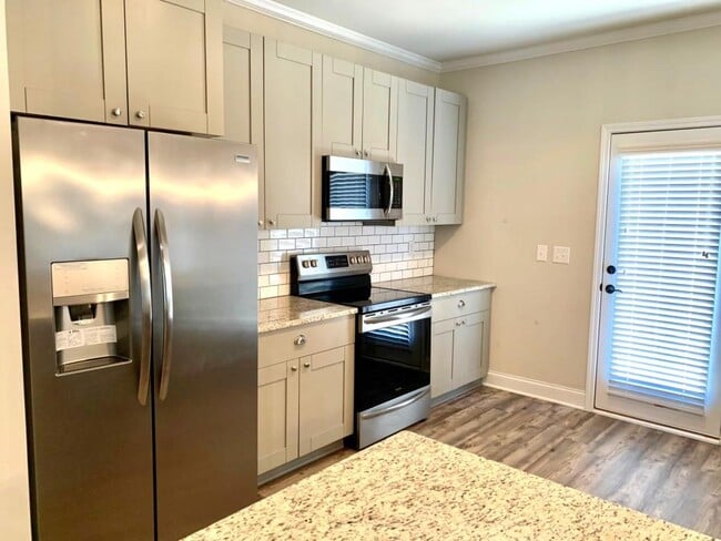 Building Photo - 7702 Fawn Cir