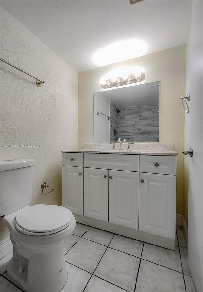 Building Photo - 17101 NW 57th Ave