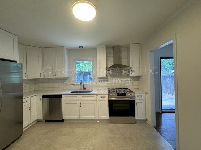 Building Photo - 253 Scofield Rd