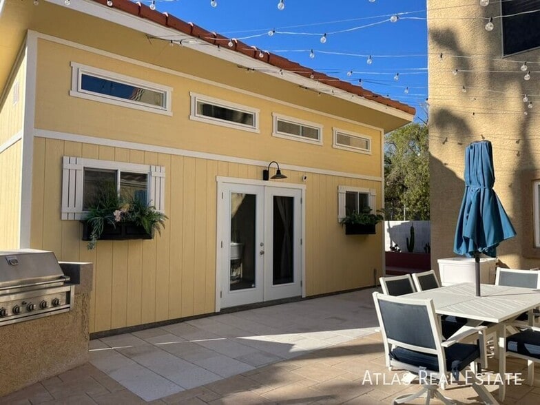 Primary Photo - 400 Raindance Dr