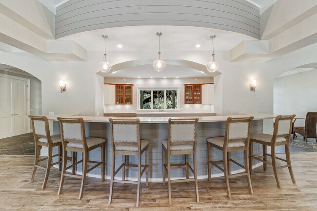 Building Photo - Private, Low Country Residence for Rent!