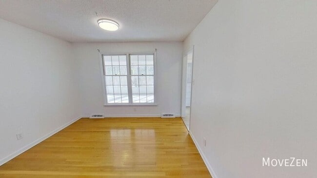 Building Photo - 1020 Wofford Ln