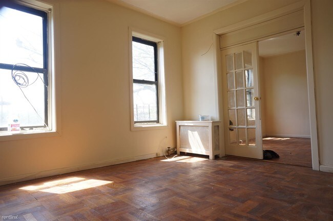 Building Photo - 2744 Bedford Ave