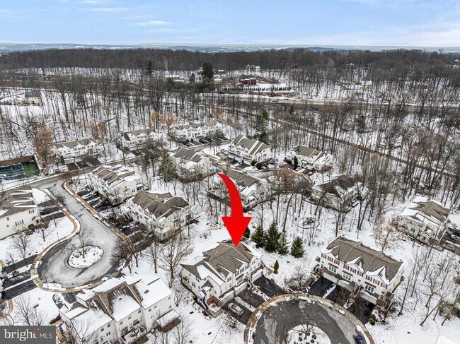 Building Photo - 120 Elizabeth Ct