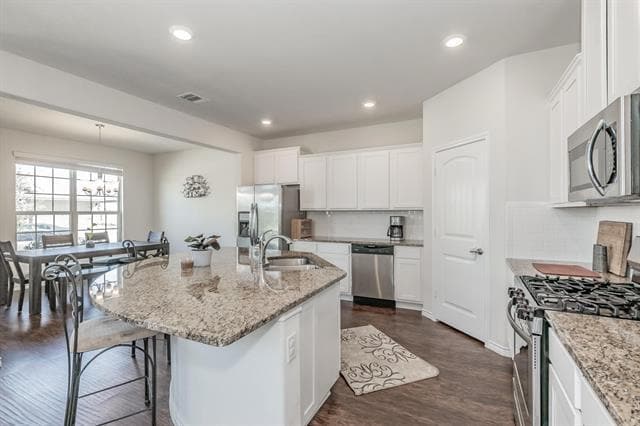 Building Photo - 2444 Evening Stone Dr