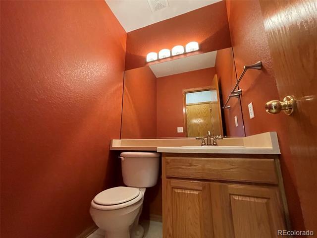 Building Photo - 2284 Dogwood Cir