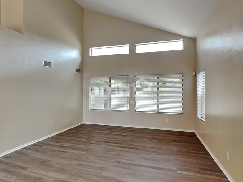 Building Photo - 15472 W Statler Cir