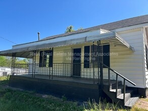 Building Photo - 926 N 9th St