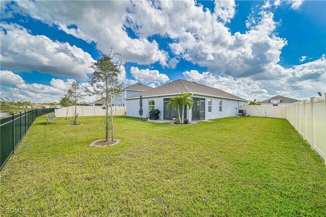 Building Photo - 8948 Cascade Price Cir