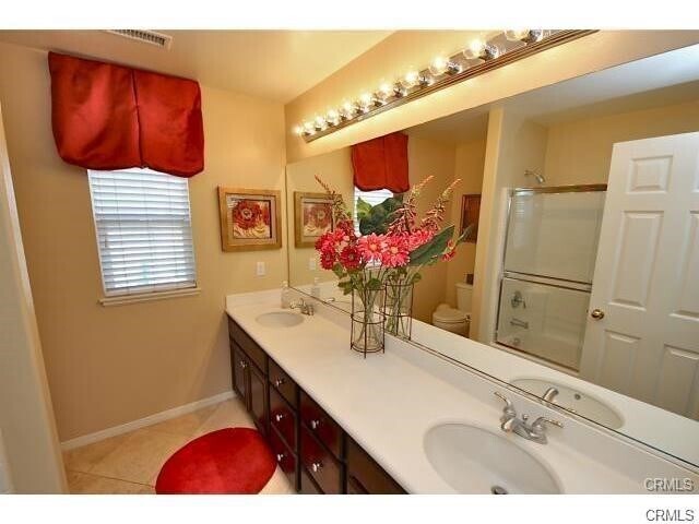 Building Photo - 12423 Greentree Dr