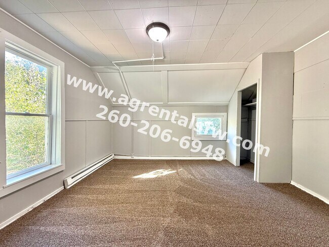 Building Photo - 4 Bedroom House - $300 Off First Months Rent