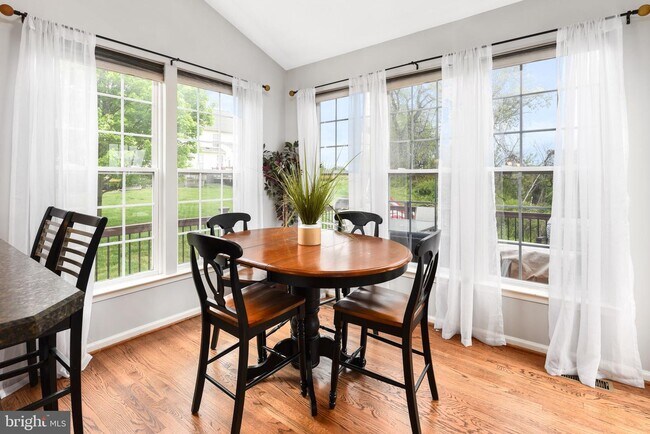 Building Photo - 158 Maloney Terrace